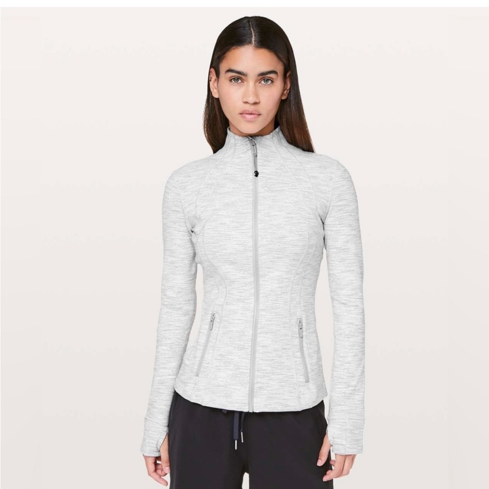 Size 6 Lululemon Define Jacket in Heathered light gray/white - Picture 3 of 3